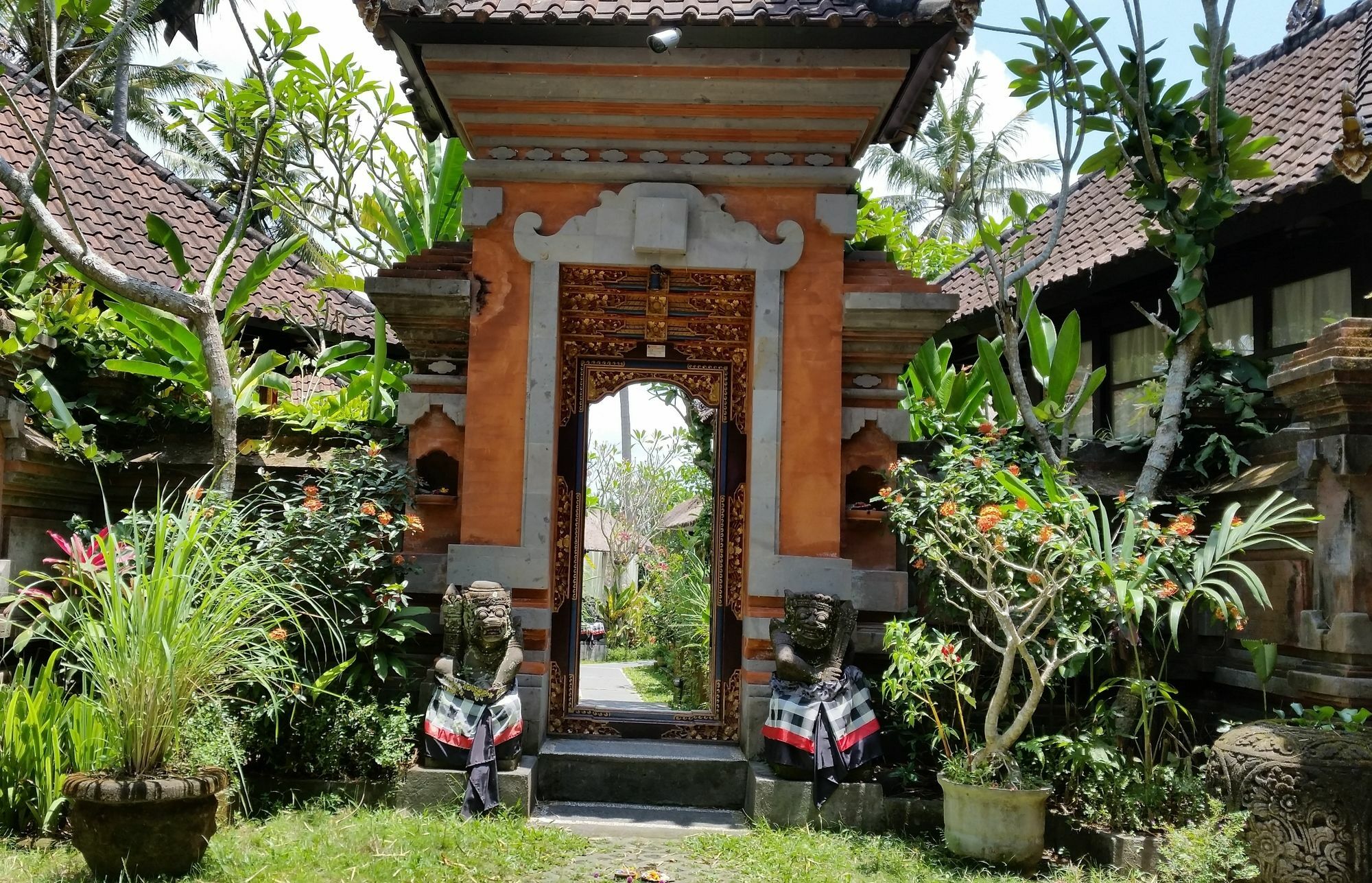 Hôtel Lodtunduh Sari à Ubud Extérieur photo